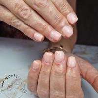 pose complète en gel sur ongles rongés