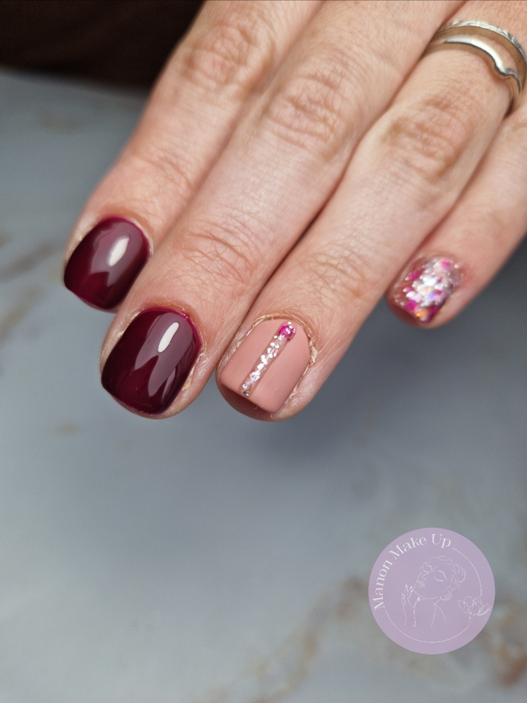 pose semi + nail art